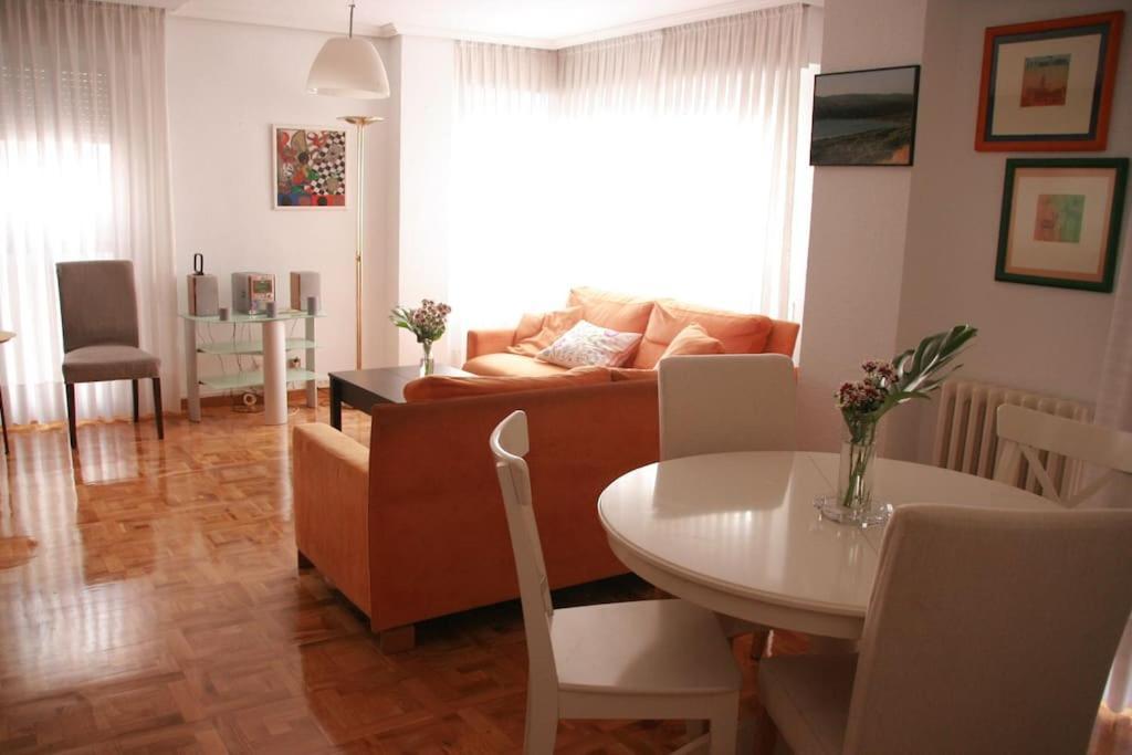 Apartamento Lekker&Vida, Vivienda De Uso Turistico, Centrica, Garaje En El Edificio Valladolid Exterior foto